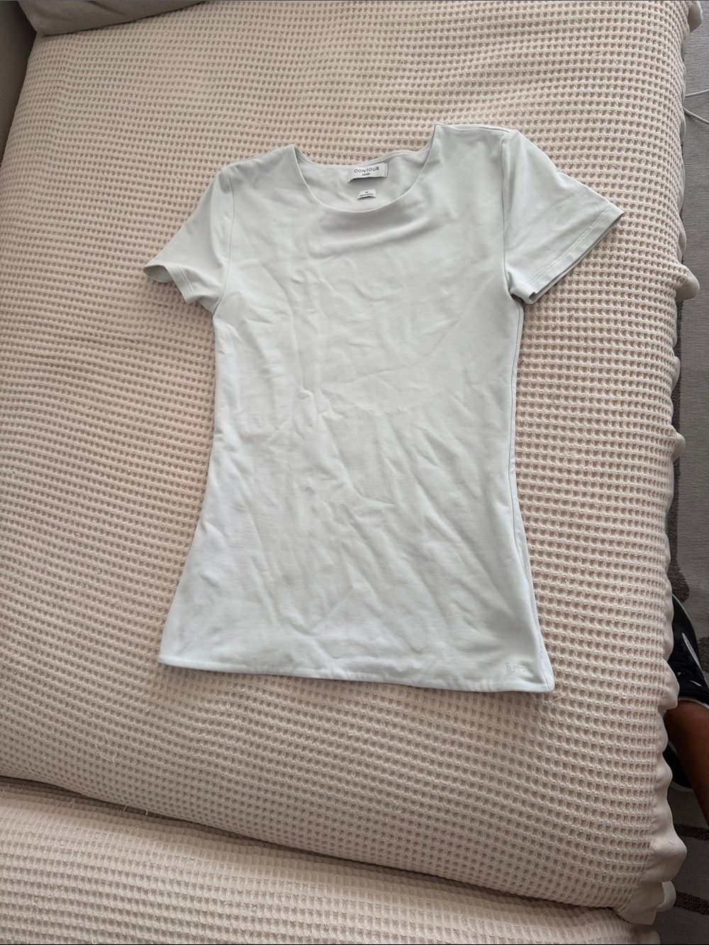 Women's Short Sleeve Crewneck Tee in Pale Blue - Unbranded